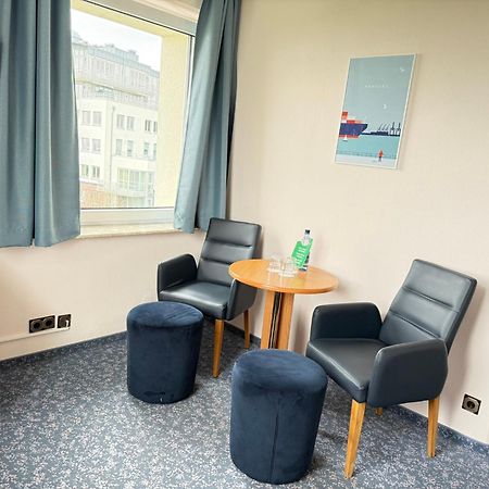 Seehotel Neue Liebe Куксхафен Экстерьер фото