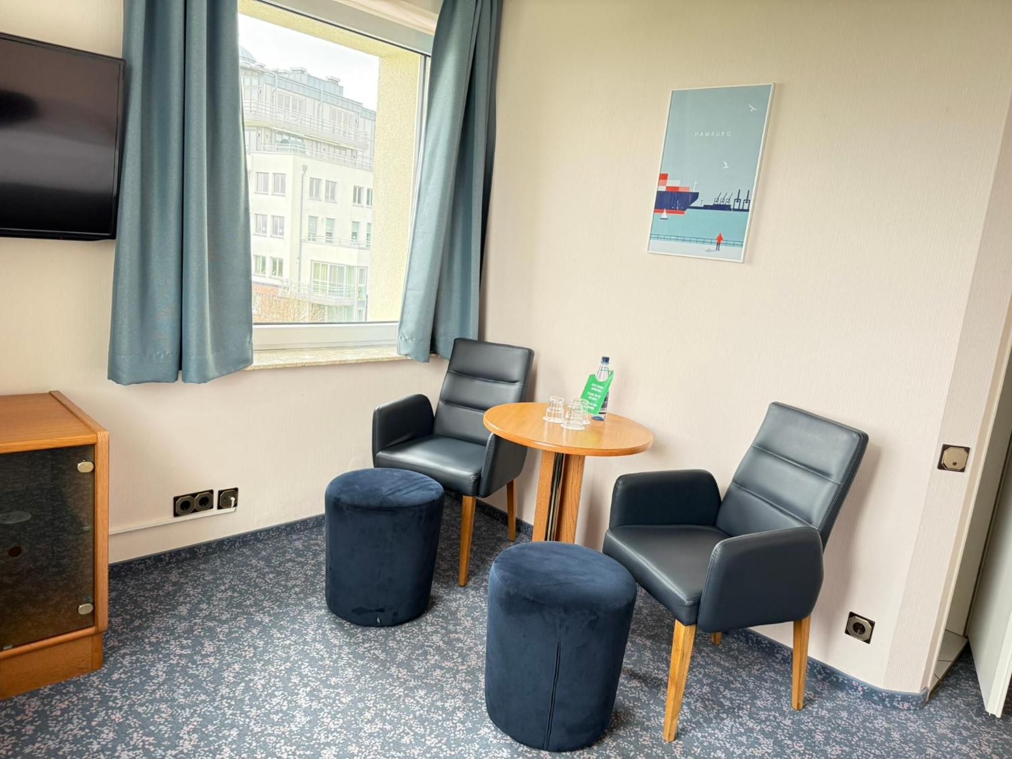 Seehotel Neue Liebe Куксхафен Экстерьер фото