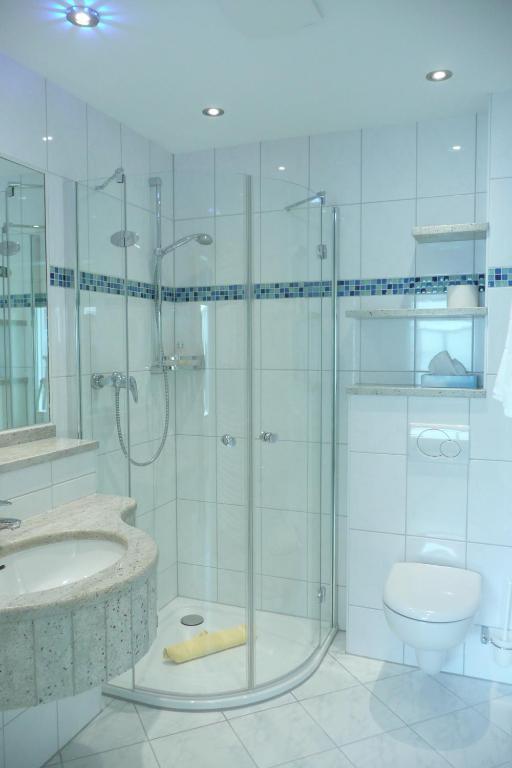Seehotel Neue Liebe Куксхафен Номер фото