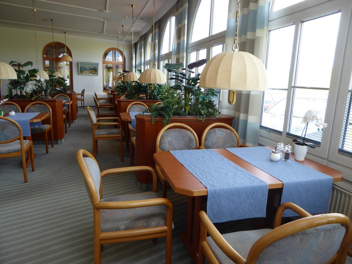 Seehotel Neue Liebe Куксхафен Экстерьер фото
