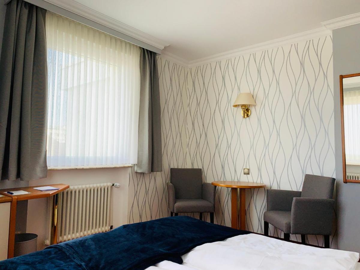 Seehotel Neue Liebe Куксхафен Экстерьер фото